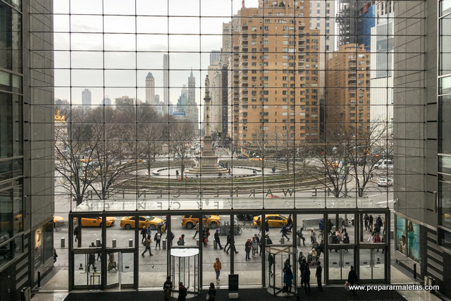 Columbus Circle Mall