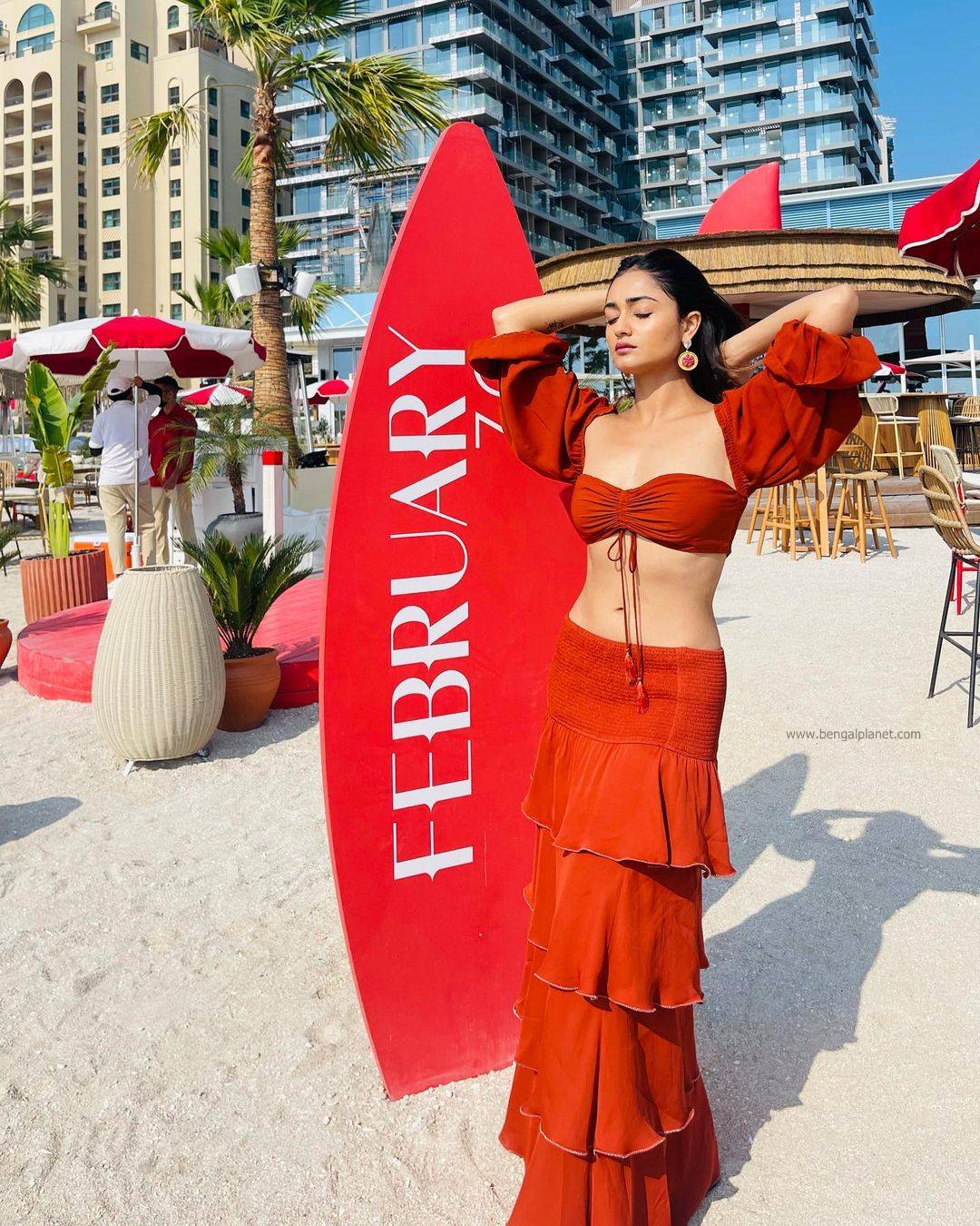 Tridha-Choudhury-looks-chic-hot-and-classy-in-these-pictures-74-Bengalplanet.com