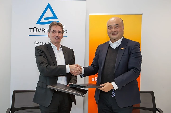 TÜV Rheinland certifies carbon emissions