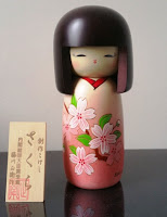 muñeca japonesa tradicional