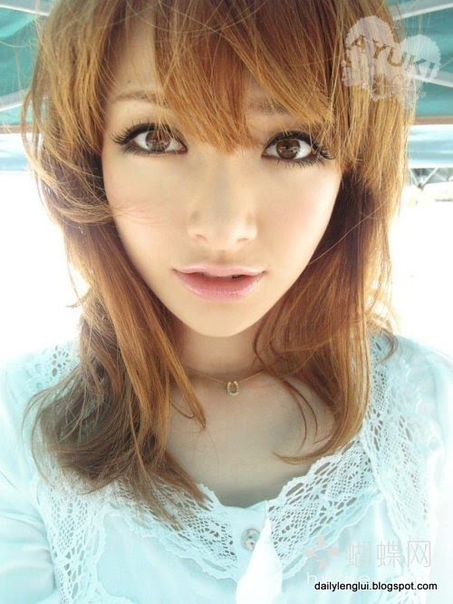 Ayuki Huang Meixi (黄美熙) Ayuki Huang Meixi (黄美熙)