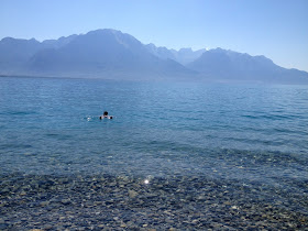 Refrescante baño en el Lago Leman - Montreux - Suiza Refrescante baño en el Lago Leman - Montreux - Suiza