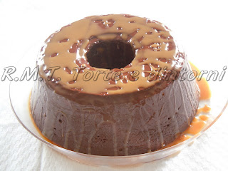 Caramel mud cake con caramello salato