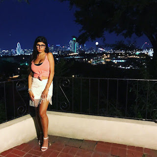 Profil dan Biodata Mia Khalifa Bintang Film Panas Asal Lebanon, Lengkap Dengan Foto