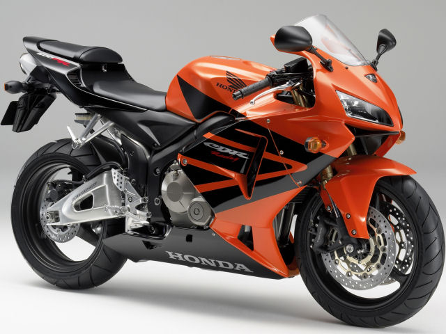 honda bikes pics. Honda bikes cbr