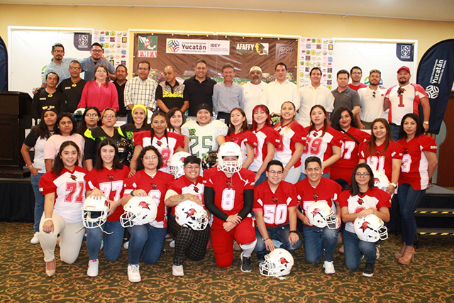 Presentan evento selectivo de futbol americano femenil