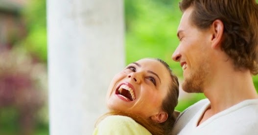 Tips agar suami istri agar romantis dan bahagia di rumah 
