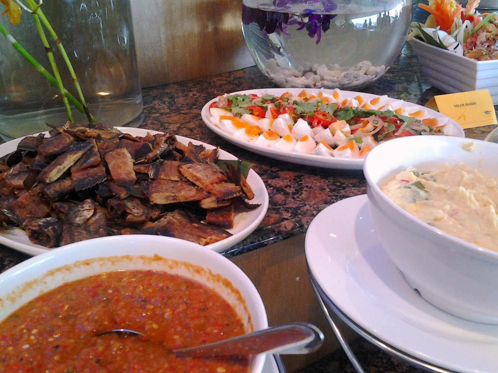 Lunch Buffet @ Picc : Tempat Makan Yang Best - Catatan Sue 