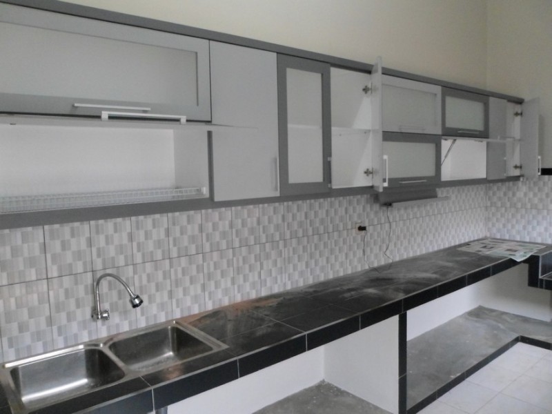 Kitchen Set Minimalis Pintu Engsel Hidrolis Semarang  