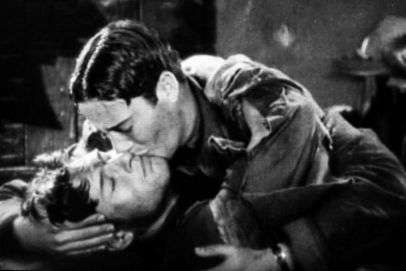 Alas, 1927, beso gay