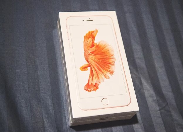 Apple iPhone 6S Plus Unboxing