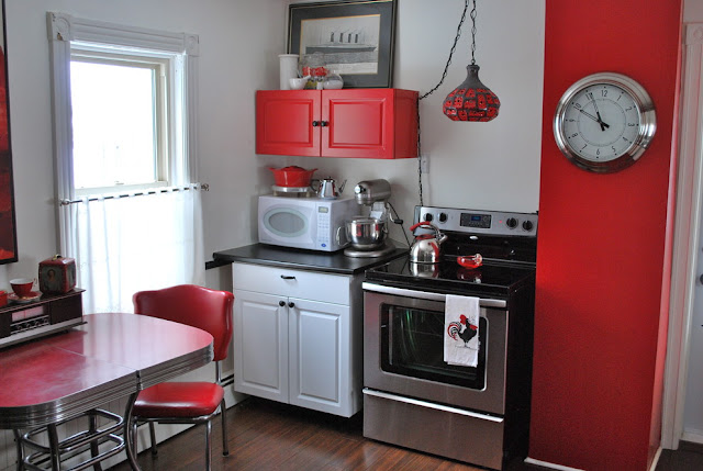 Red Small Kitchen, Mini Red Kitchen Idea, Kitchen Idea For Small Home.