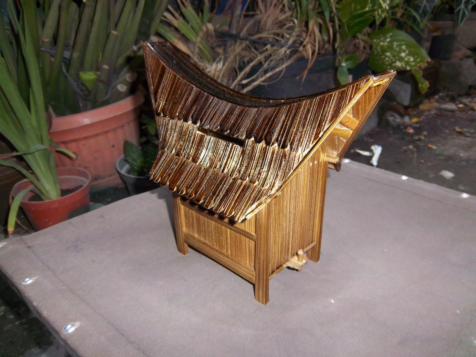 Gambar Miniatur Rumah Dari  Bambu  Gambar Om