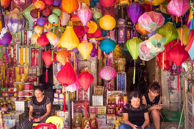 Tienda de lámparas de papel de colores