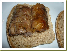Panino al sesamo con salsiccia e aceto balsamico (2)