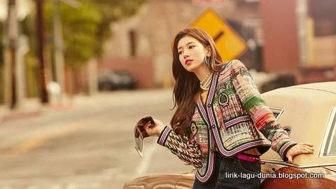 Lirik Lagu Suzy - Holiday feat. DPR Live