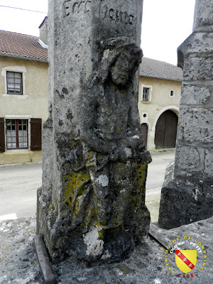 DOLAINCOURT (88) - Calvaire de l'église