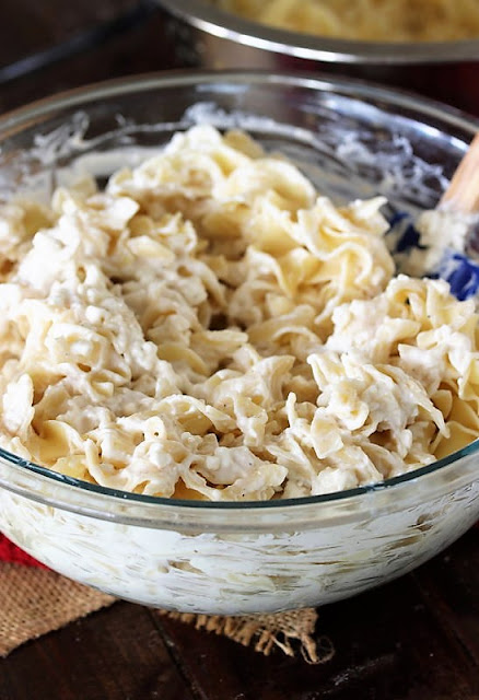 But while Creamy Baked Noodles may be simple Creamy Baked Noodles