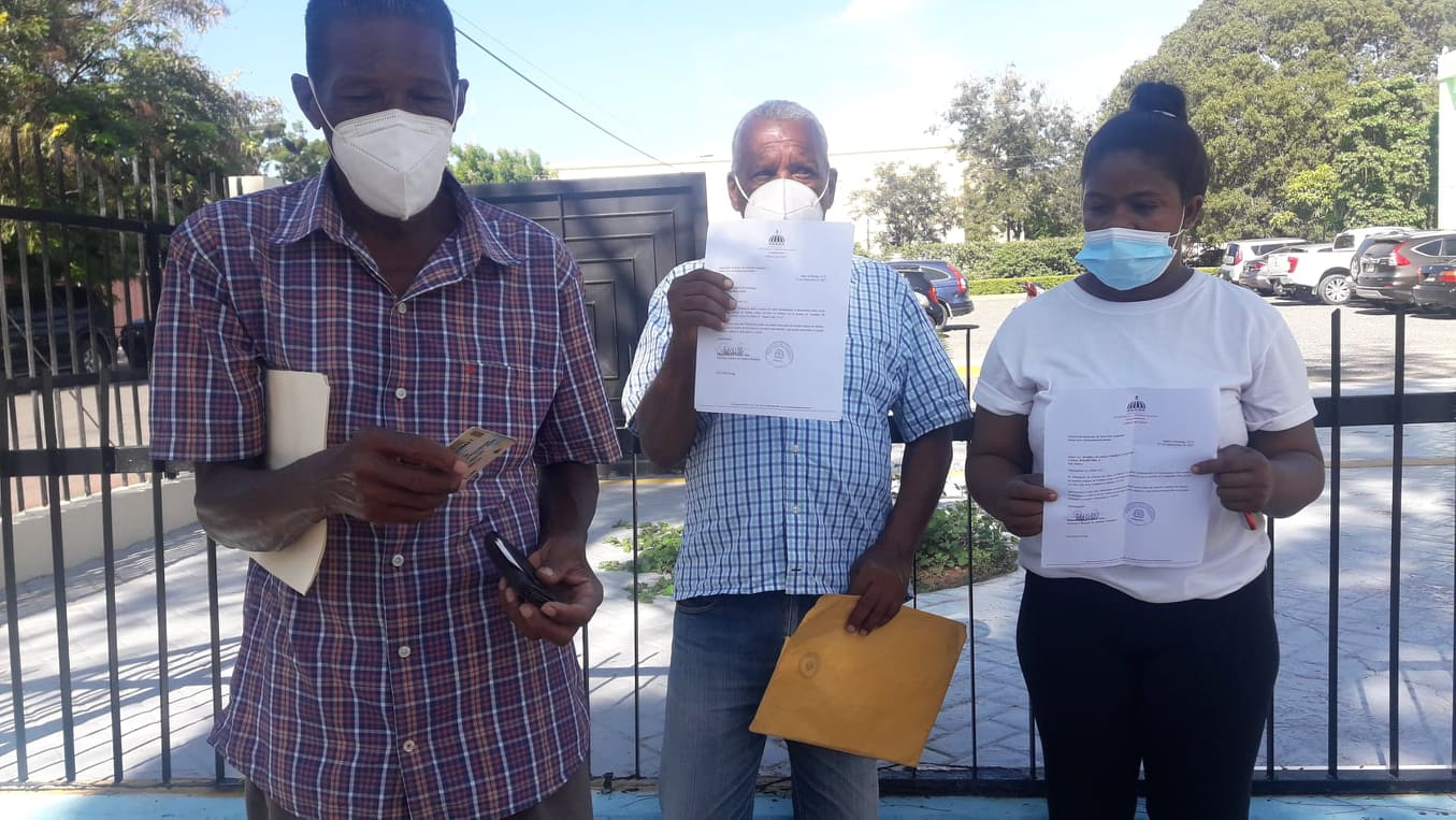 POR FIN ESTAN LLEGANDO TRES COMPAÑEROS DE LA BASE DEL PRM SON NOMBRADOS EN PUESTOS EN EL MINERD EN BARAHONA