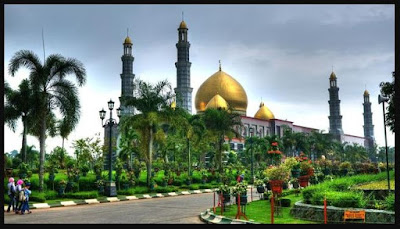 Masjid Termegah, Terbesar dan Termewah di Indonesia