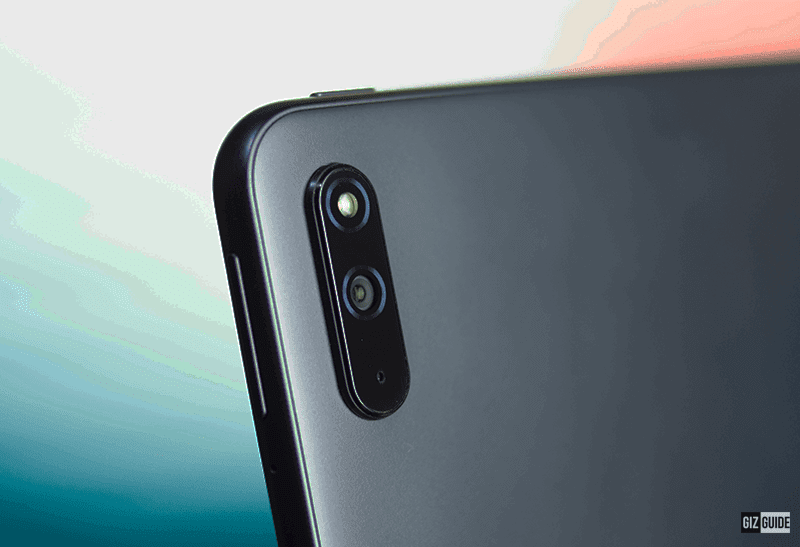 The single 13MP rear camera