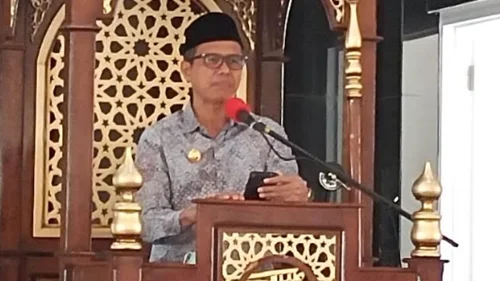 Irwan Prayitno Jadi Khotib Jumat Perdana di Masjid Baitul Auliya