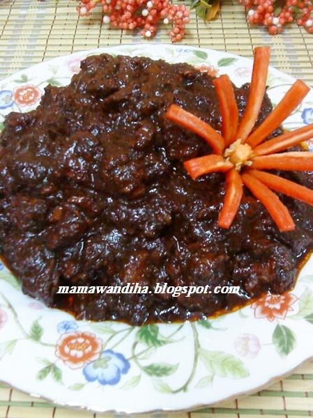 Dari Dapur MaDiHaA: Daging Masak Hitam