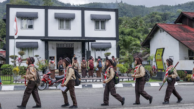 Jelajah Kota Pusaka Bersejarah Kembali Digelar Pramuka Kwarcab 11 Sawahlunto