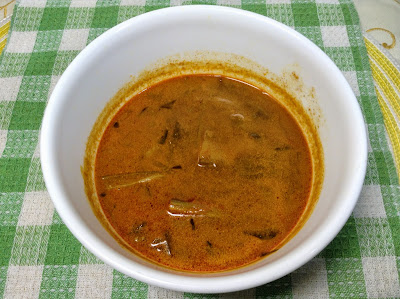 Spicy gravy - only a little is added