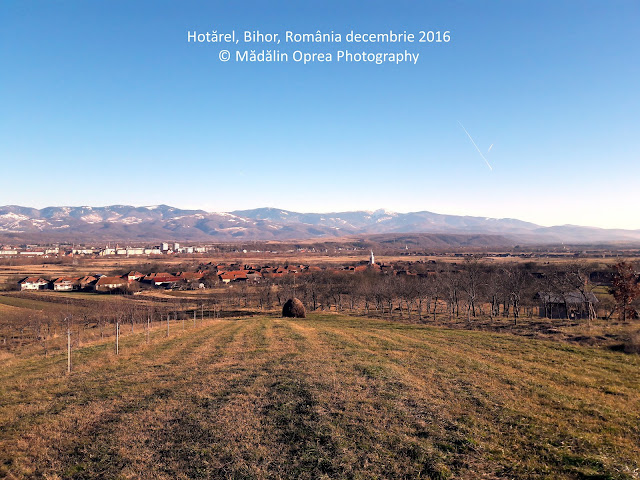 Hotarel, Bihor, Romania decembrie 2016 ; satul Hotarel comuna Lunca judetul Bihor Romania