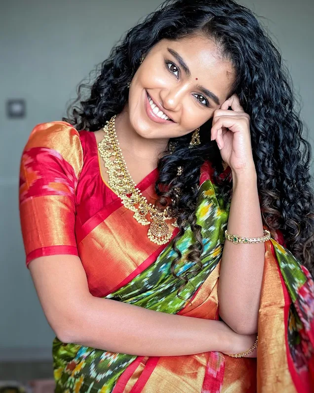 anupama parameswaran stills