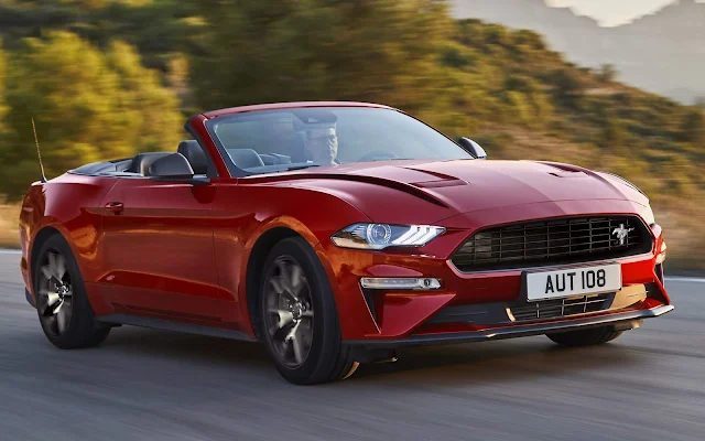 Ford Mustang comemora 55 anos com 2 edições especiais