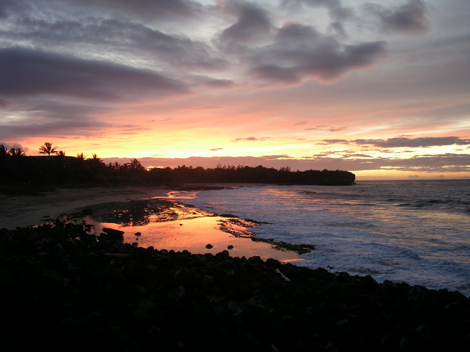 nothing like a hawaiian sunrise… bella carina