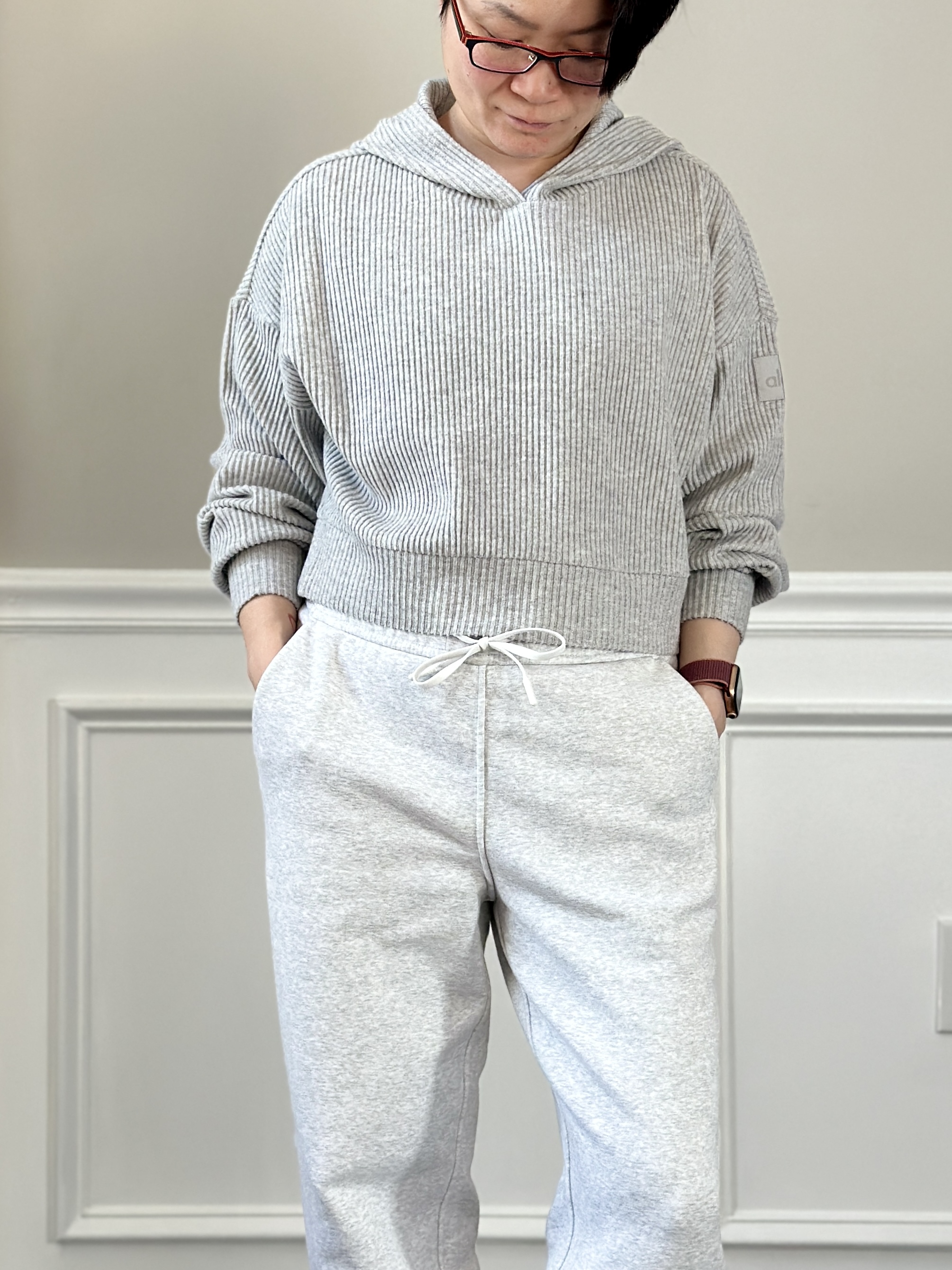 Fit Review! Alo Yoga Muse Hoodie, Renown Heavy Weight Hoodie & Lululemon  Loungeful High-Rise Cropped Jogger