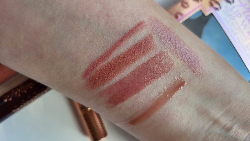 Charlotte Tilbury PILLOW TALK LIP WARDROBE Zestaw do makijażu ust BEAUTIFYING LIP KIT