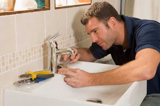 Plumbing Basics – Installing a Bathtub