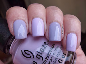 China Glaze In A Lily Bit vs OPI Rumple's Wiggin