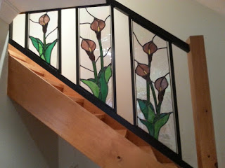 How I created a stained glass stair railing - from boring rails to an eyecatching feature. #stainedglass #leadlight