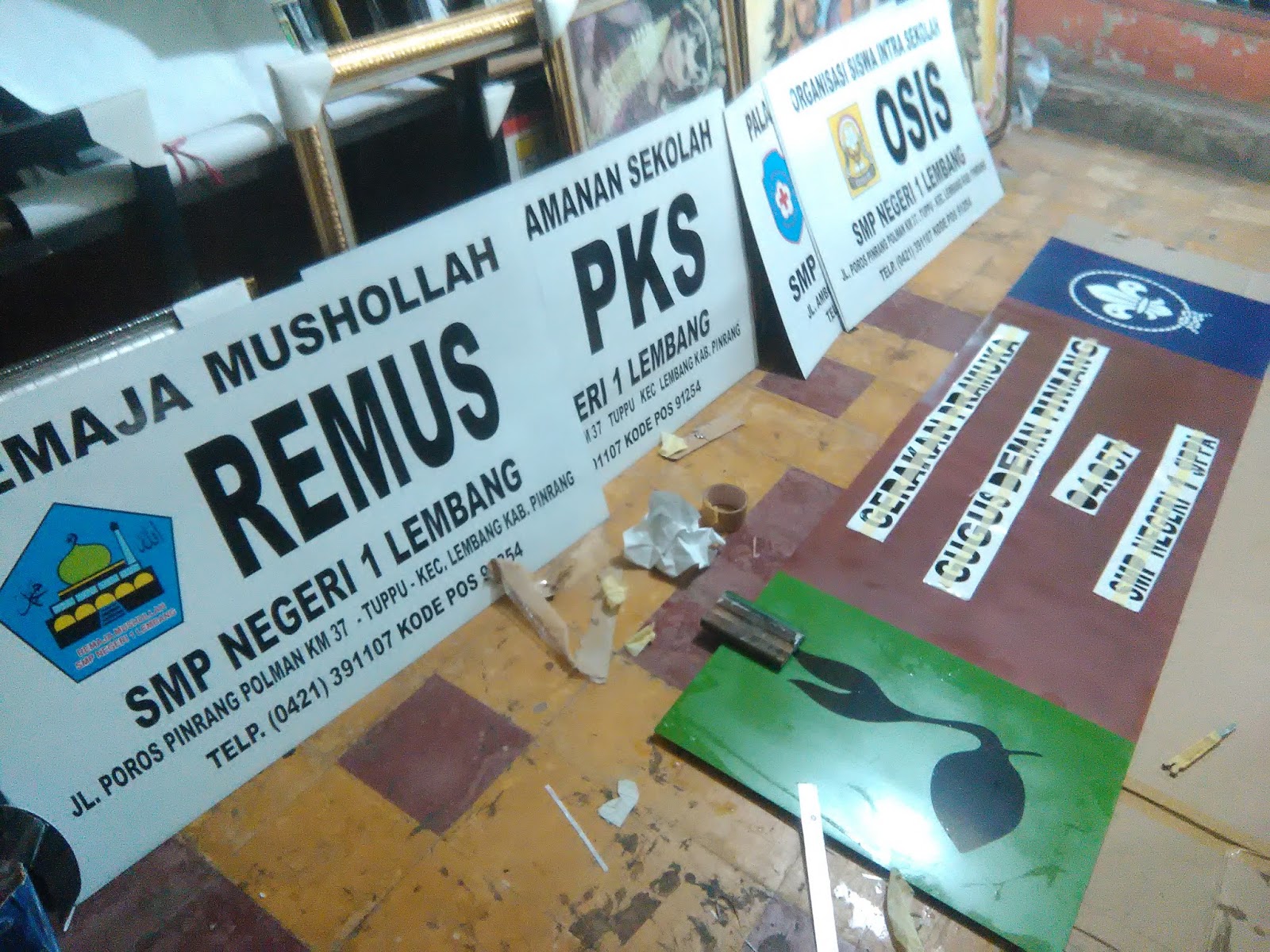 Merdeka Advertising Papan Nama