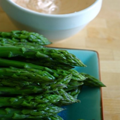 Asparagus with Delicious Dip