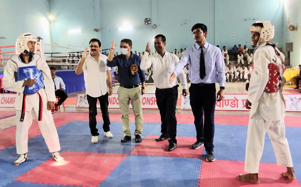 महराजगंज डिस्ट्रिक्ट ताइक्वांडो एसोसिएशन के तत्वाधान में 9वीं जिला स्तरीय ताइक्वांडो प्रतियोगिता का हुआ आयोजन