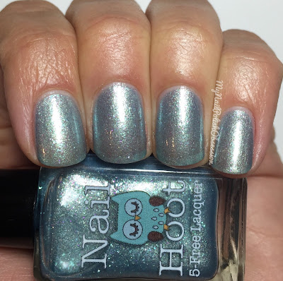 Nail Hoot Seasons; Winters Kiss