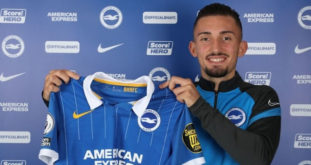 Andi Zeqiri manages to play in the Premiere Ligue with Brighton