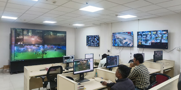 रतलाम शहर जनसहयोग से लगे सीसीटीवी कैमरे की निगरानी में , डीपी ज्वेलर्स के सहयोग से 9 स्थानों पर और लगाए जा रहे 23 सीसीटीवी कैमरे