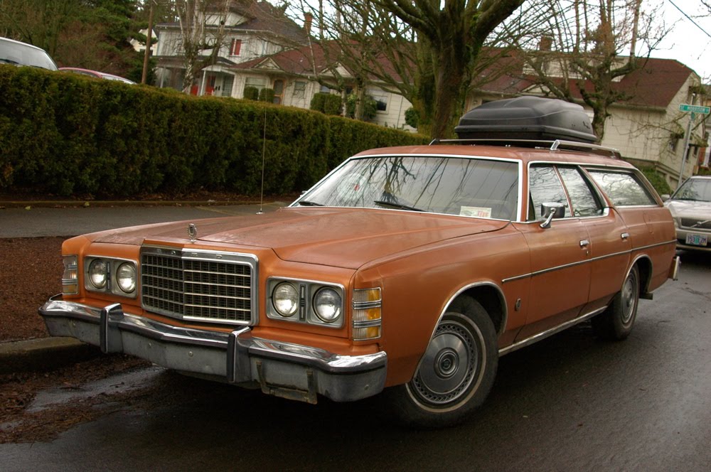 1975 Ford LTD Station Wagon