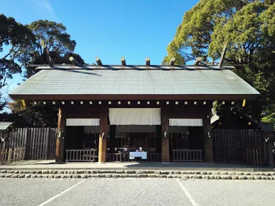 密を避ける為、年末詣に行ってきた。 伊勢山皇大神宮