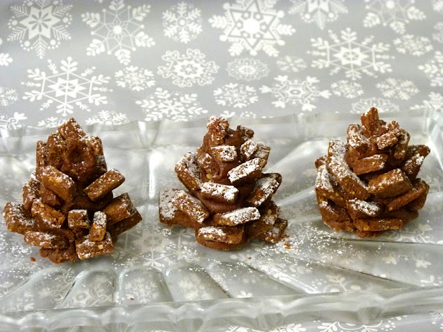 Tannenzapfen Plätzchen für Weihnachten backen