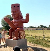 Estatua homenagem ao Guaco do Povo Mochica.