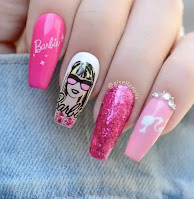 Diseños de uñas de Barbie