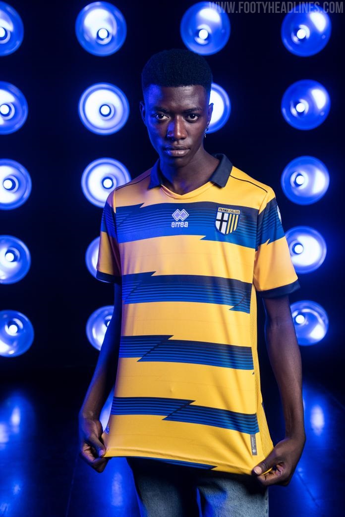 Stunning: Parma Calcio 18-19 Away Kit Released - Footy Headlines